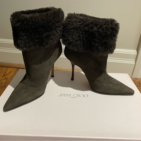 Jimmy Choo chocolate shearling boots size 38 - Picture 8 of 16